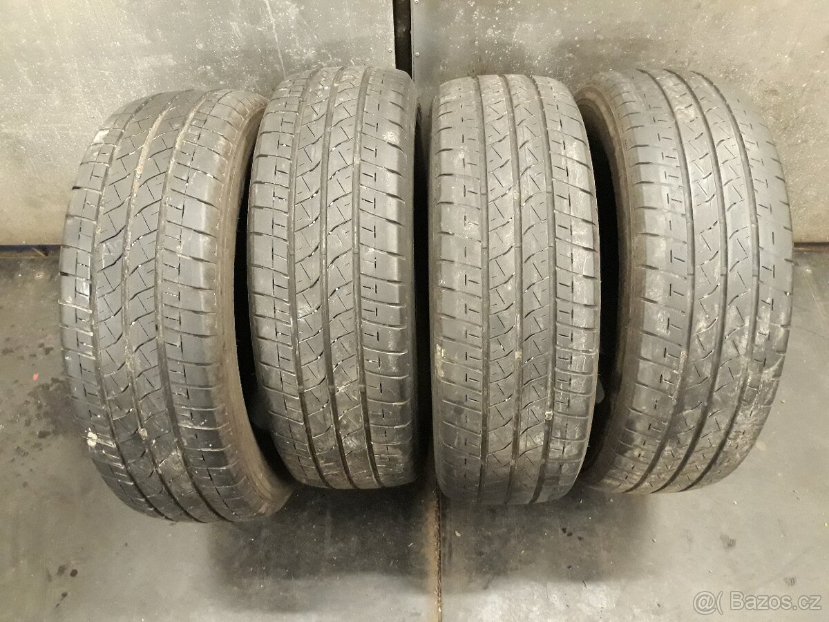 Letní pneu Bridgestone 215/65/16C 106/104T