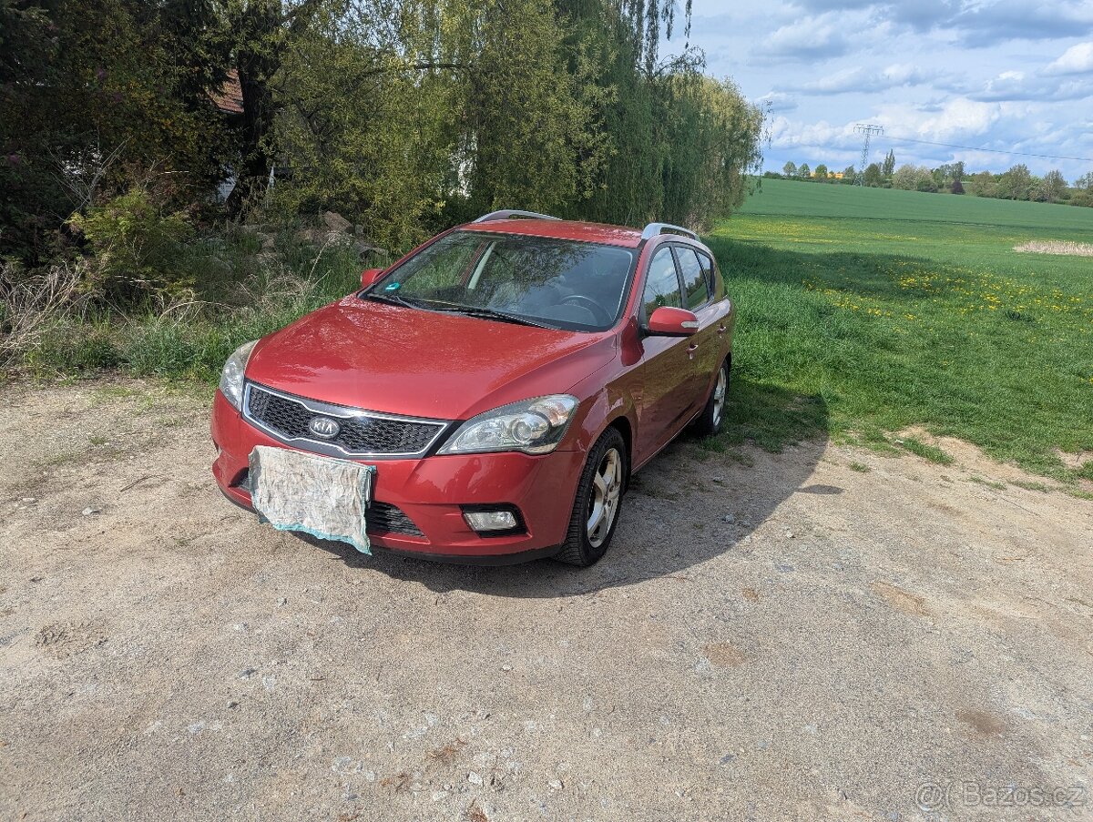 Kia Ceed SW RV 2010