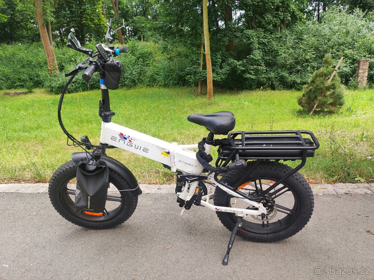 Skládací elektrokolo s velkou výbavou a velkým dojezdem