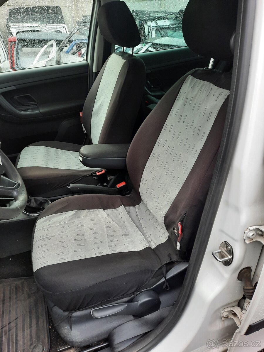 nd ze škoda fabia 2, 1.6.TDI 77kW, bílá, rosso,červená