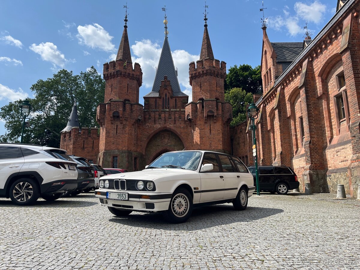 Bmw e30 318i touring
