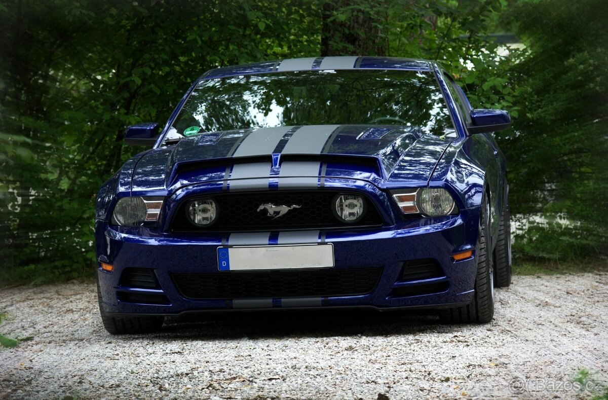 FORD MUSTANG PRONÁJEM