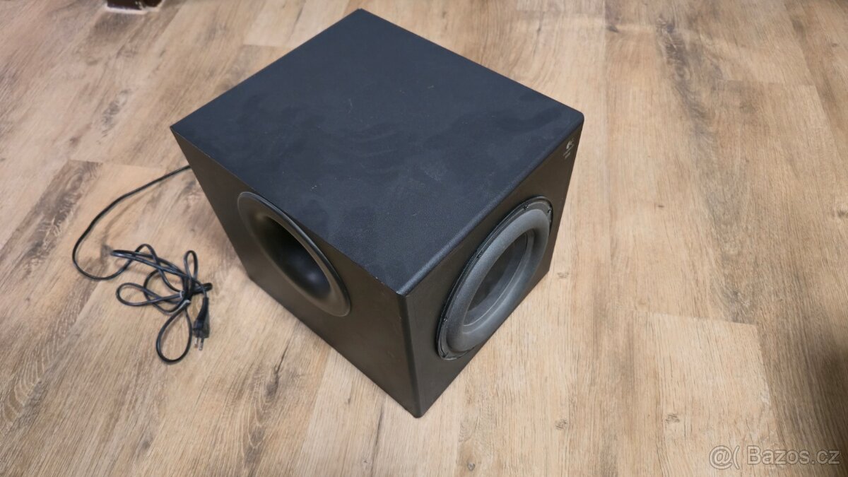 Subwoofer Logitech z 560