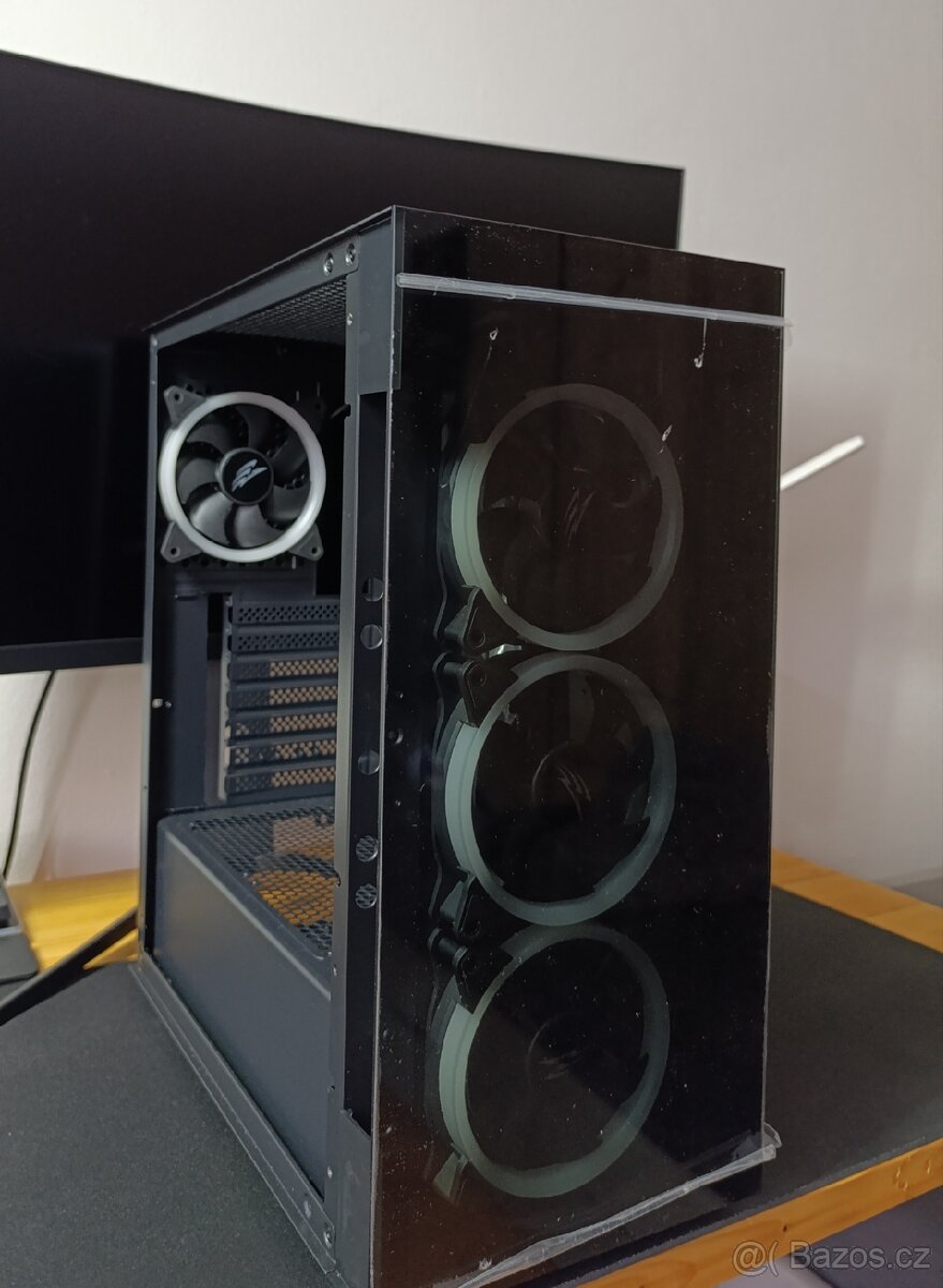 Evolveo Ptero Q12 – RGB PC skříň (ATX / mATX / miniITX)