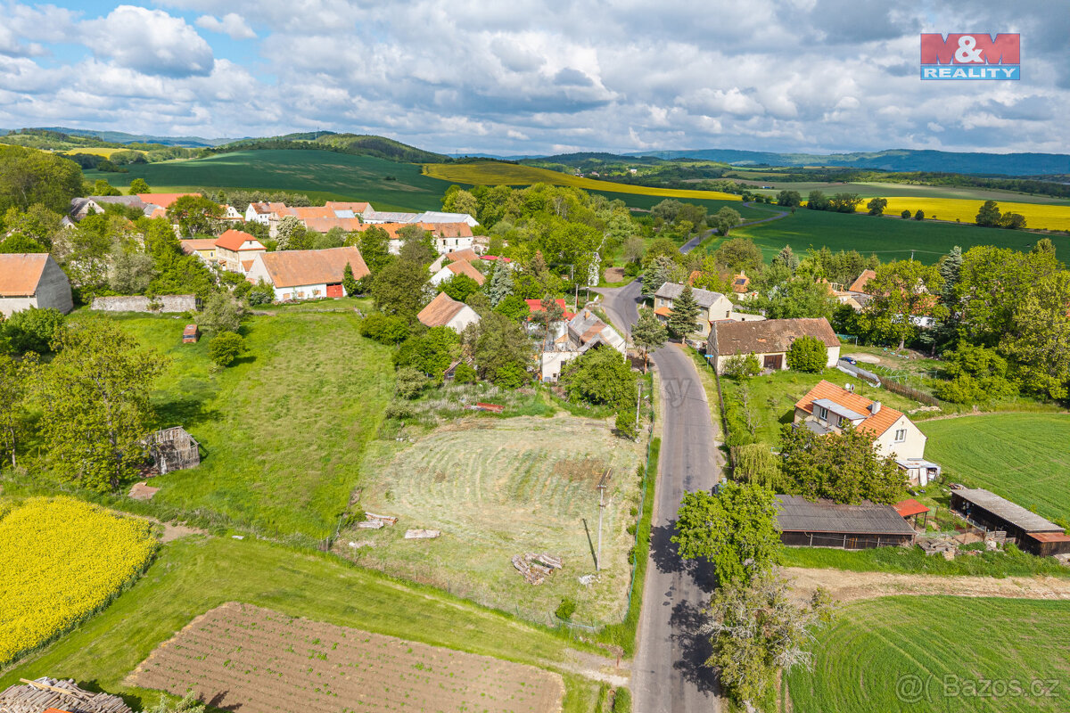 Prodej pozemku k bydlení, 1136 m², Krásný Dvůr
