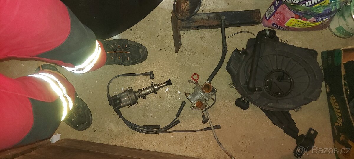 Felicia 1.3 BMM 50KW Rozdělovač