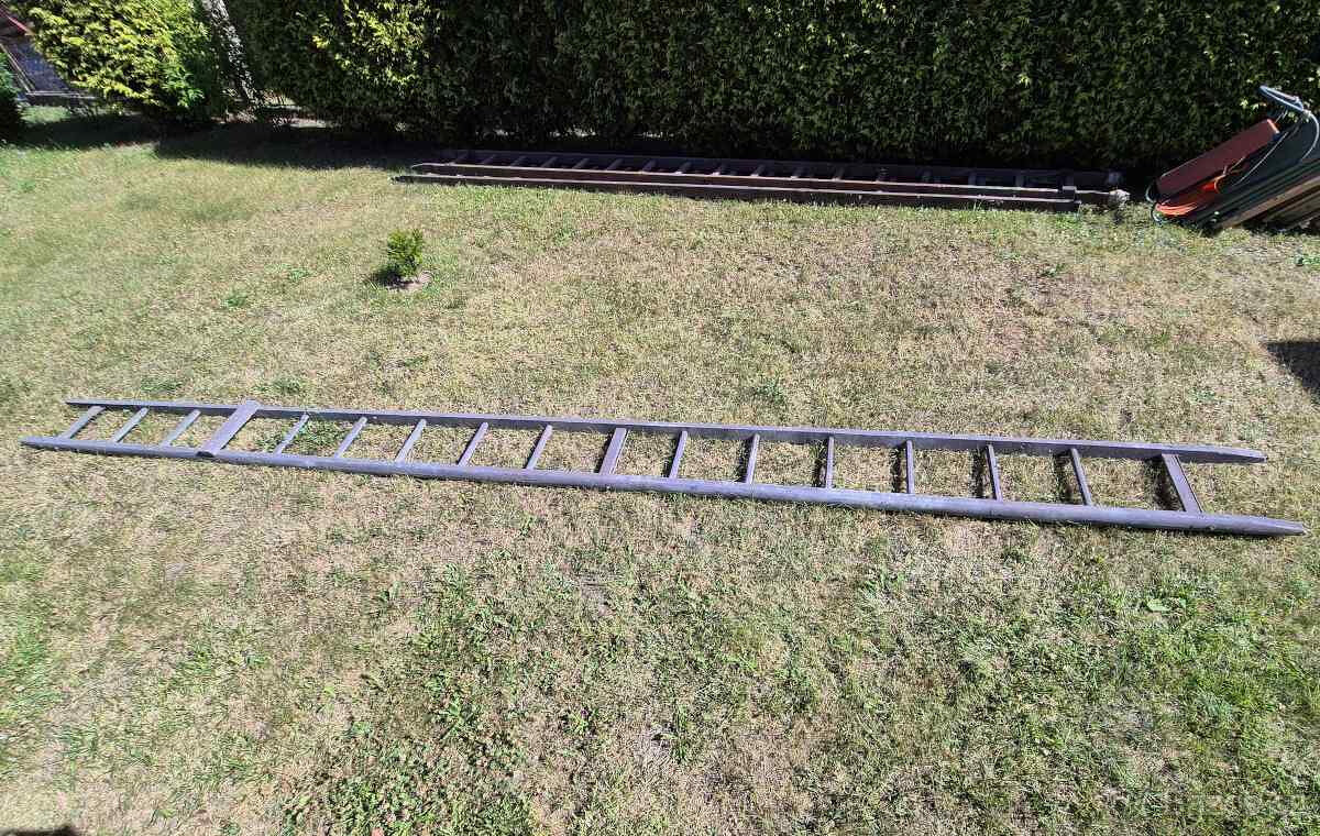 Žebřík dřevěný, cca 5 metrů