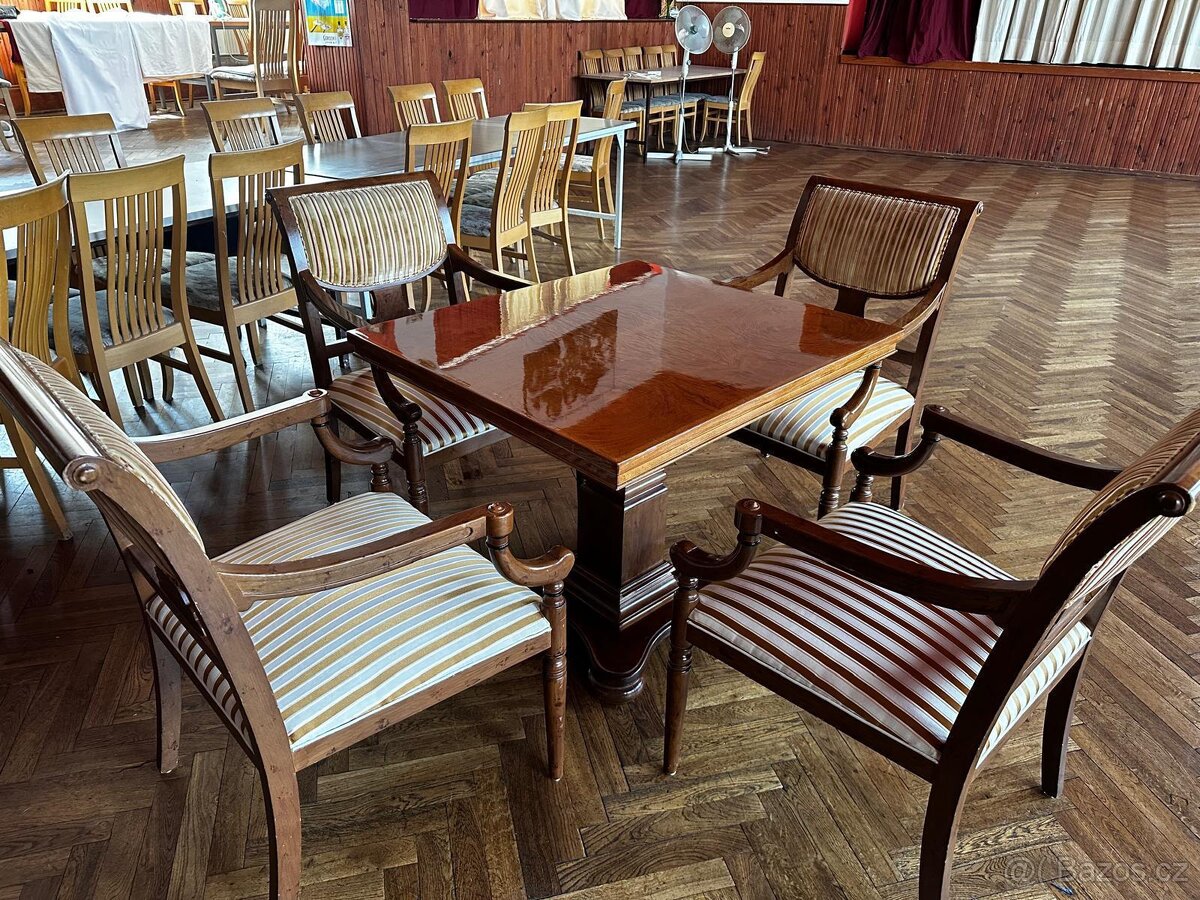 Prodám set 4 křesla + stůl