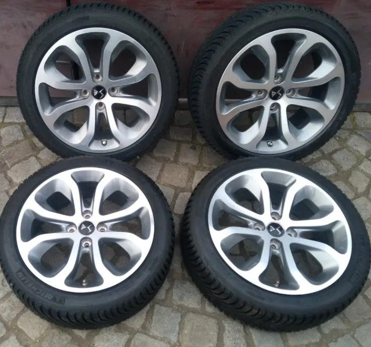 17"KRÁSNÁ ZIMNÍ OBUT ALU KOLA 4x108 CITRO C3+ČIDLA