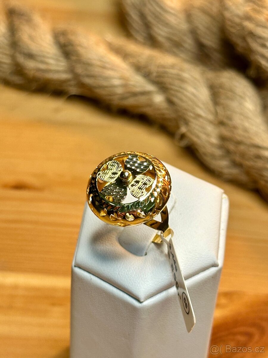 Zlatý prsten 3,44g