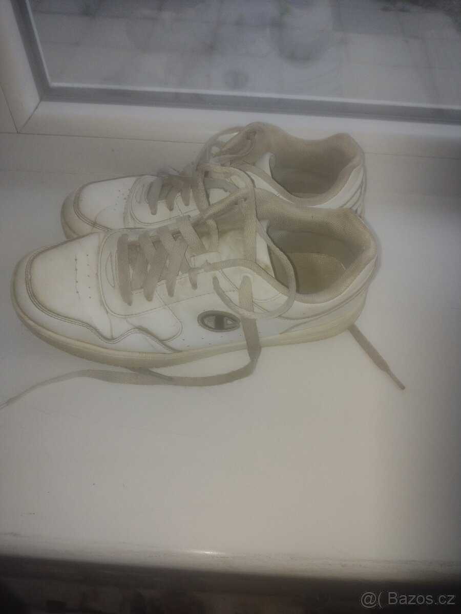 Bílé tenisky Champion