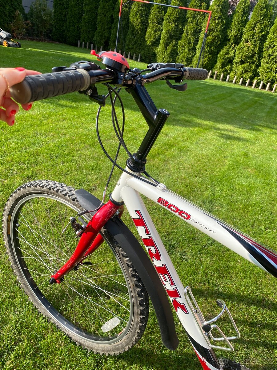 Horské kolo Trek 800 Sport – dámské, rám 17"