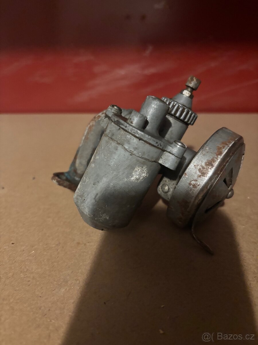 Karburátor Jawa 555, 550