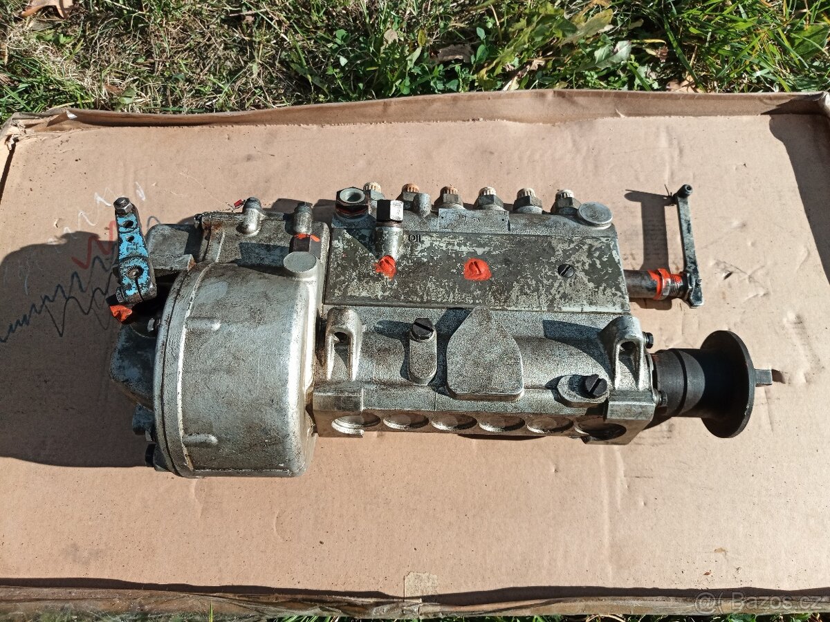 Vstřikovací čerpadlo Praga V3S