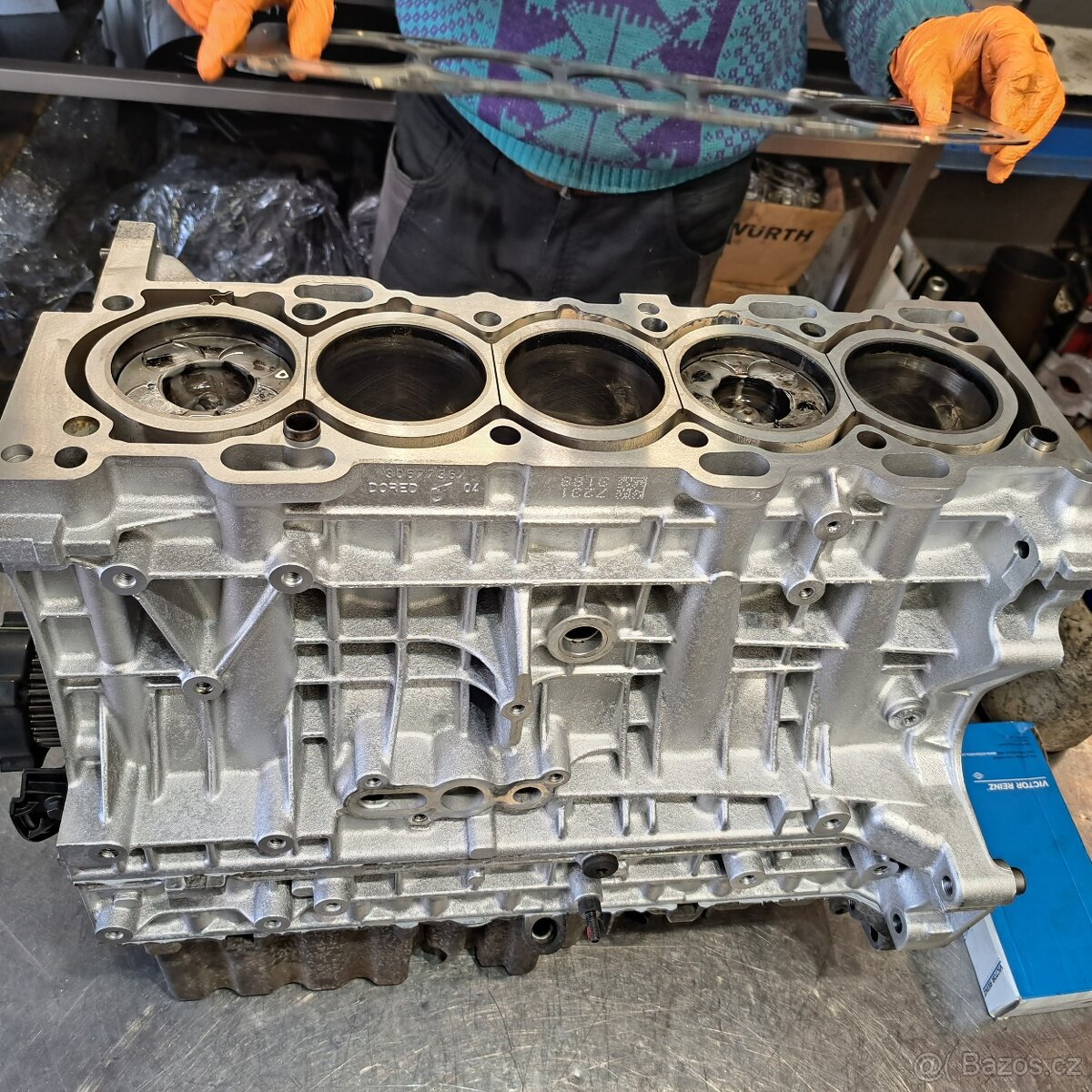 Volvo blok motoru D5 - pětiválec - opravený se zárukou