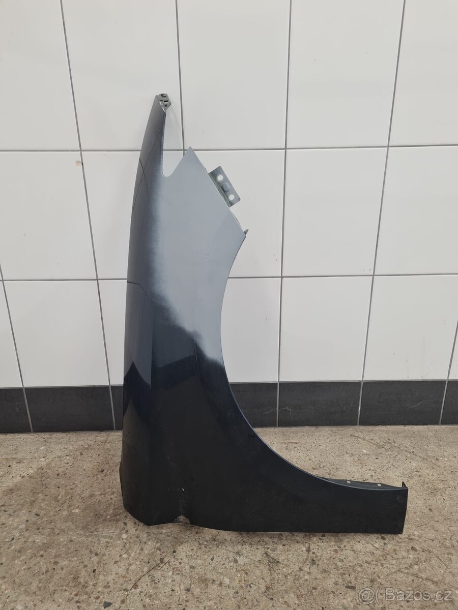 Pravý přední blatník Seat Leon 4 IV