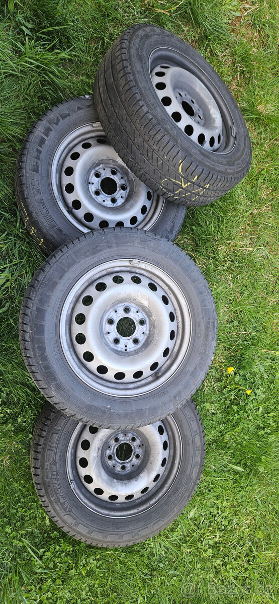 Letní kola Mercedes Vito W447 16 palce Michelin