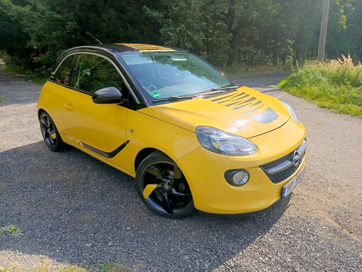 Opel Adam 1.4, výhřev volantu