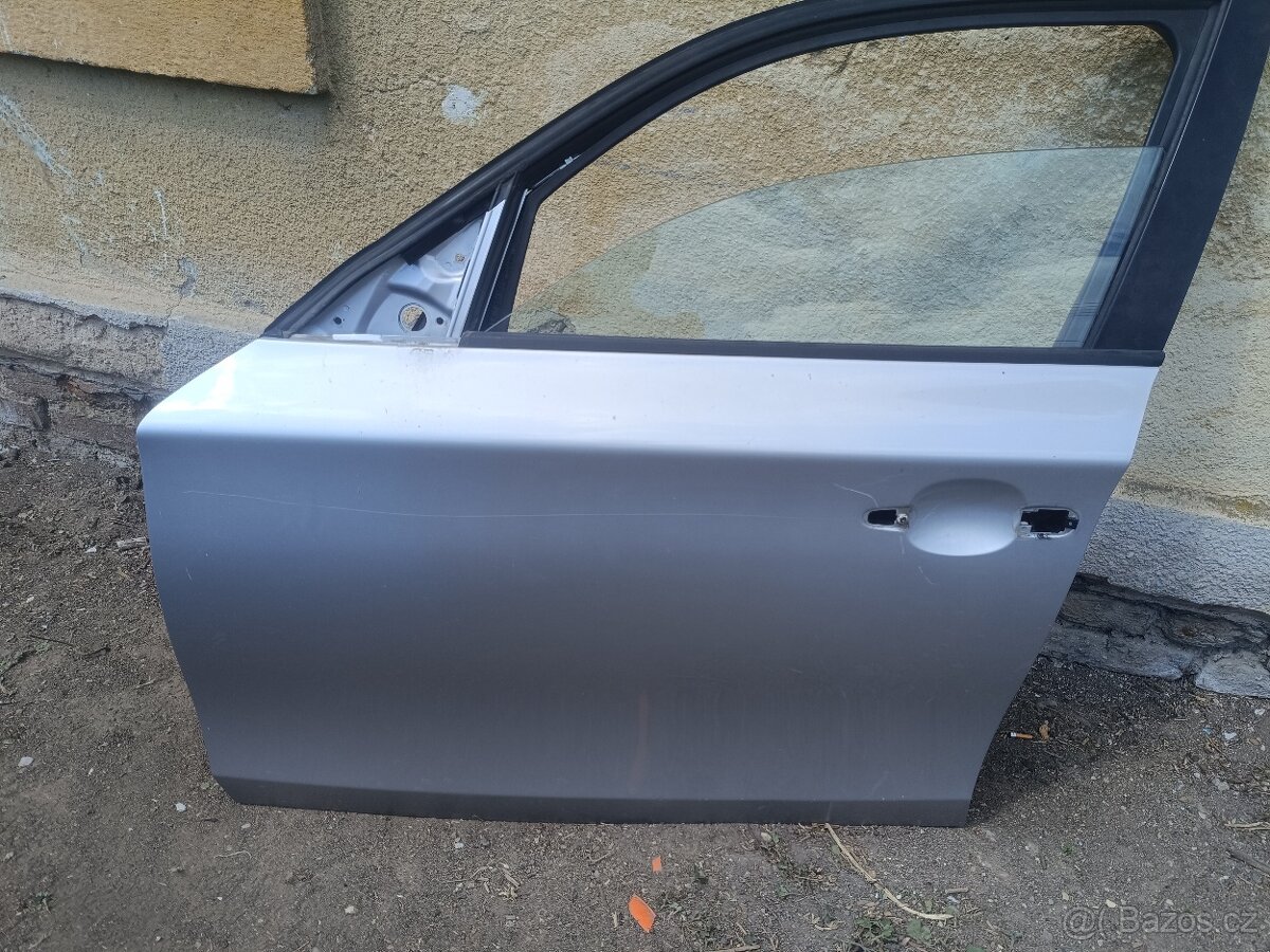 Řidičovi dveře BMW e87 titansilber