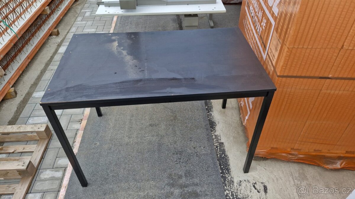 Stůl IKEA