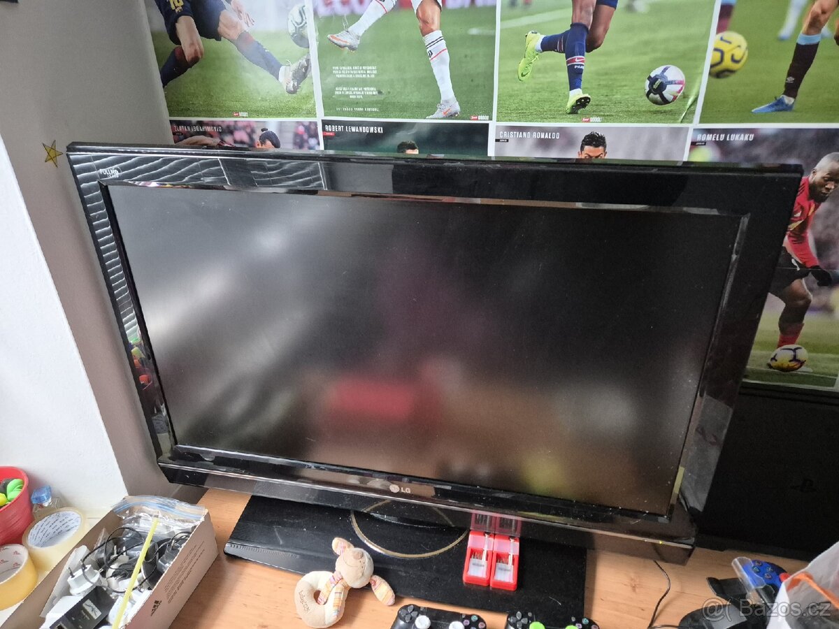 TV / TELEVIZE s dálkovým ovladačem