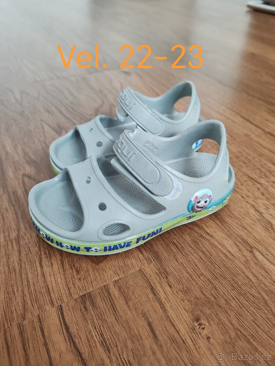 Nové dětské sandálky vel 22-23