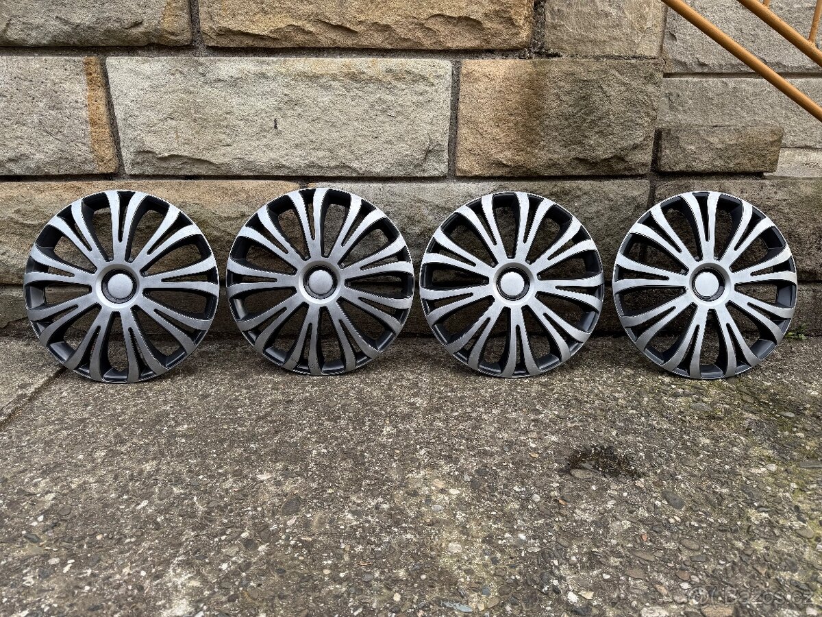Plechové disky se zimními pneu 205/55 R16