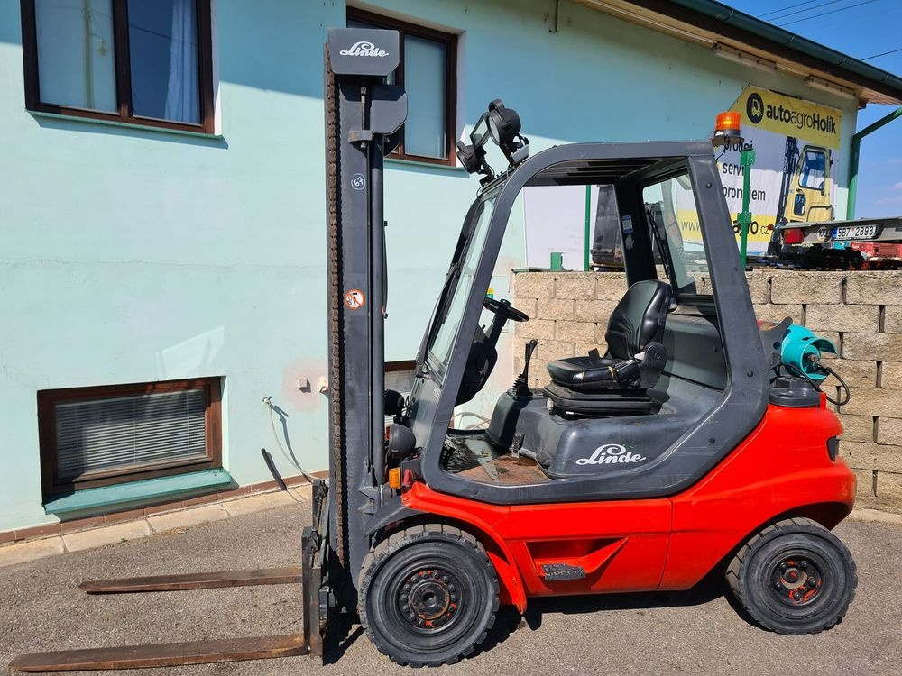 Vysokozdvižný vozík LINDE H25T-03 LPG