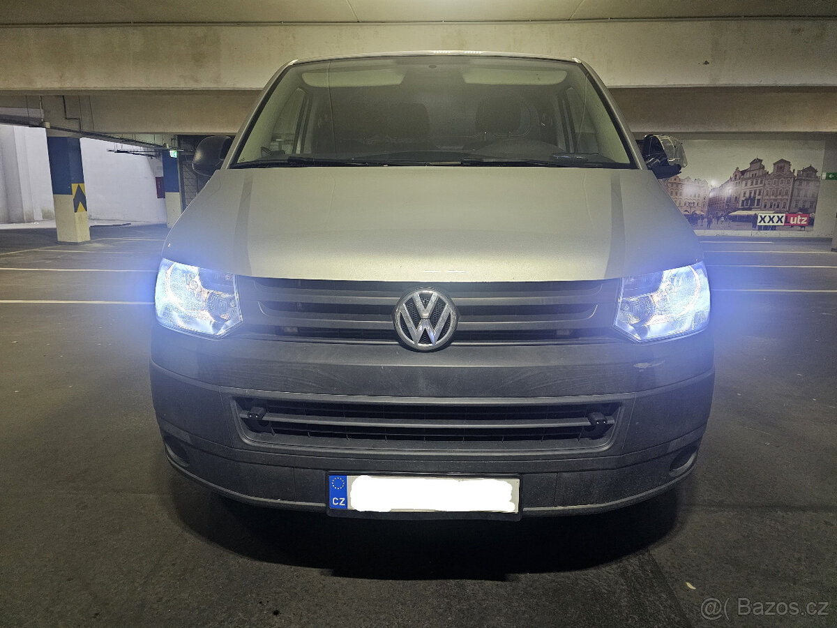 VW Transporter T5.1 L2 LONG 2015 serviska ČR 149 t.km 2.maj.
