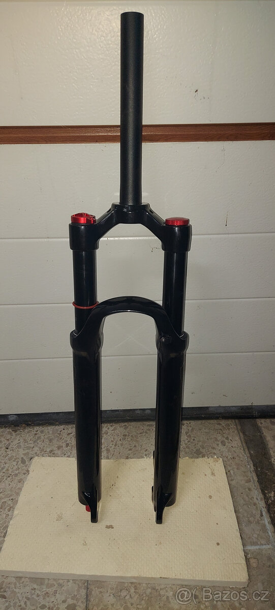 Odpružená přední vidlice 27,5" zdvih 100mm - vzduch