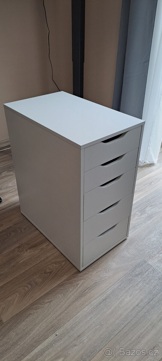 Ikea Alex Bílá, nepoužívaný