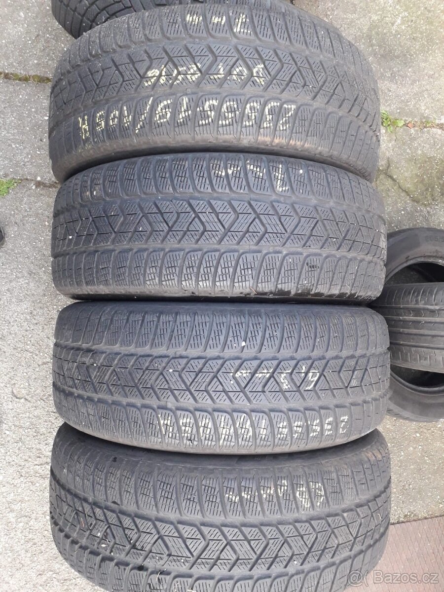 Pirelli 235/55 R19