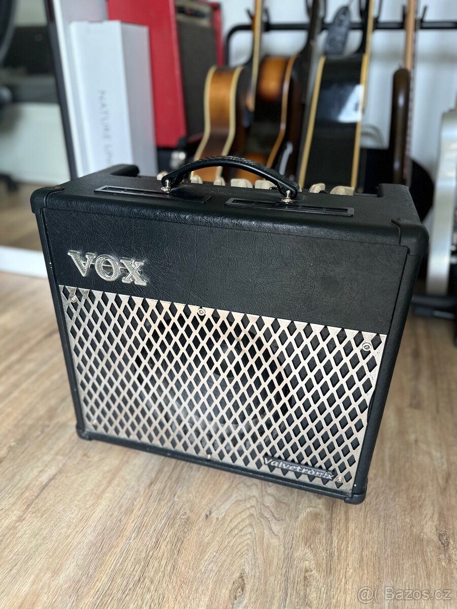 VOX velvetronix VT30 s lampou