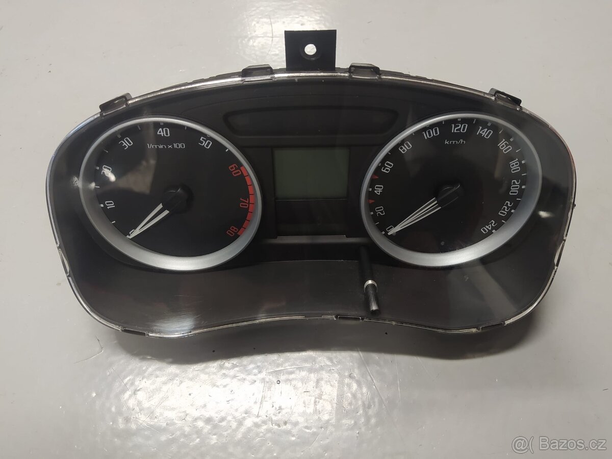 Škoda Fabia II 1.6 16V - Budíky 5J0920820B