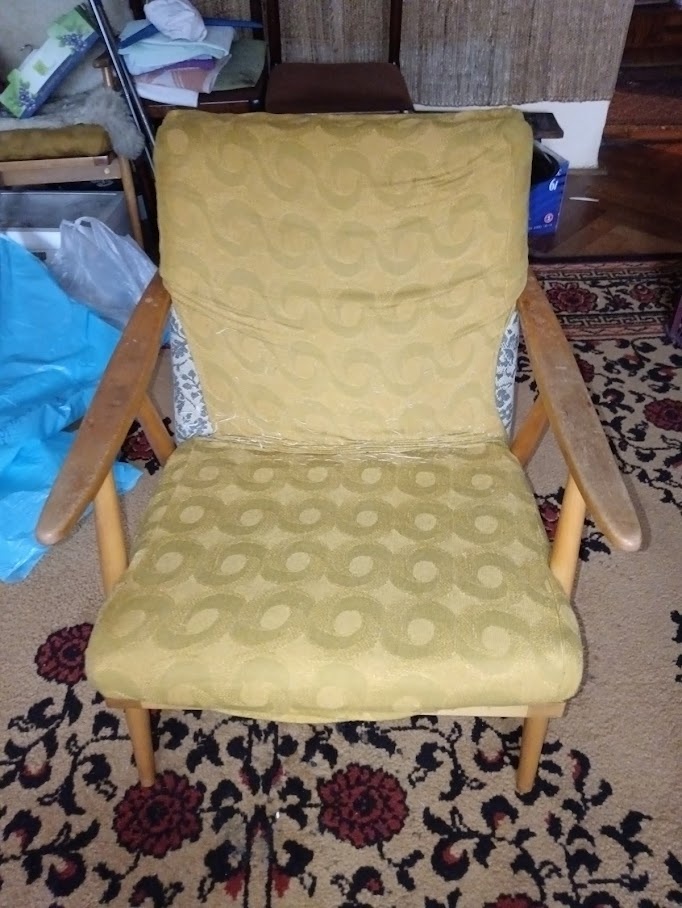 Designová retro křesla značky TON - 70. léta - 2 ks