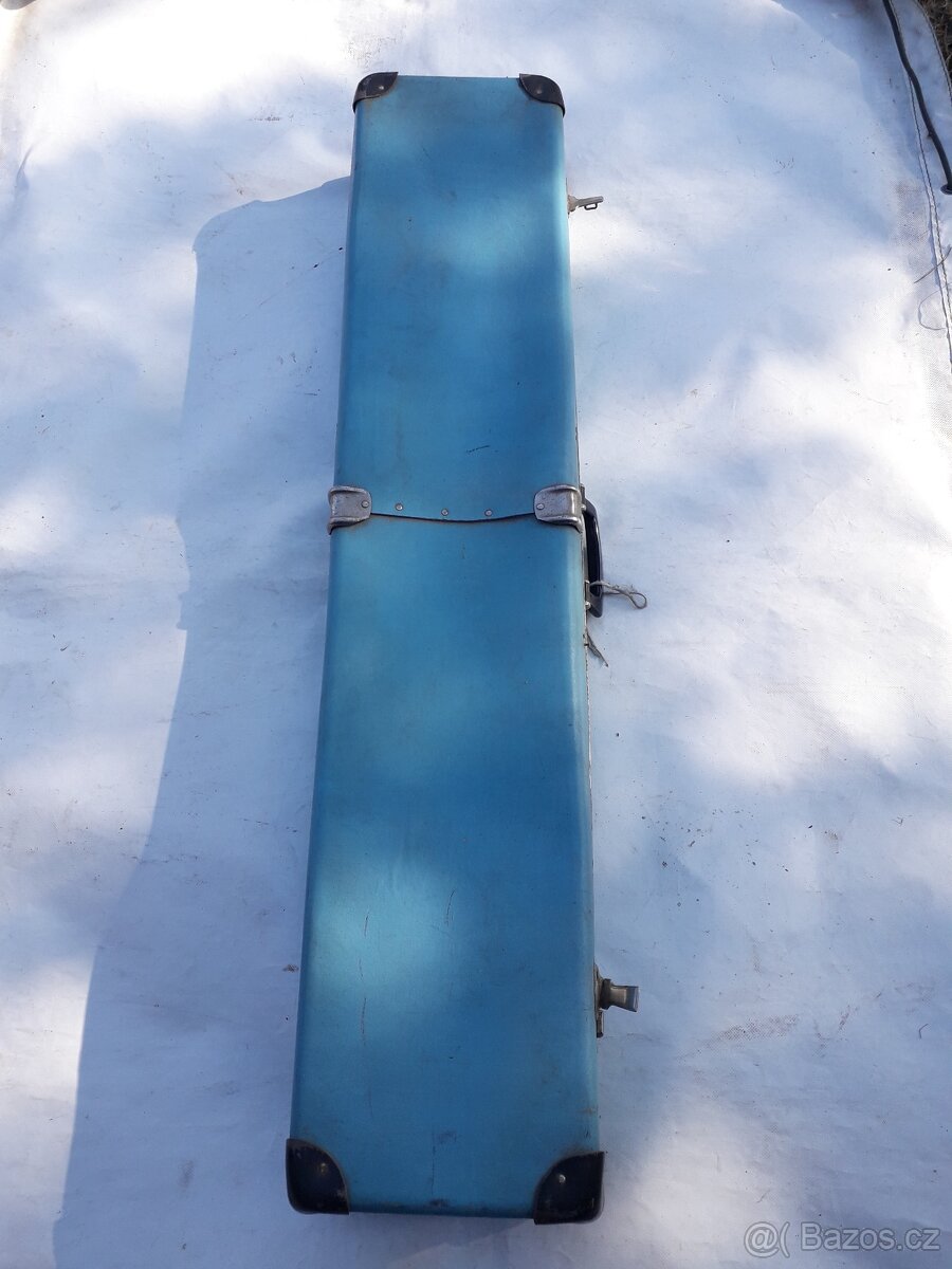 Levně prodám starší, retro pletací stroj viz.foto