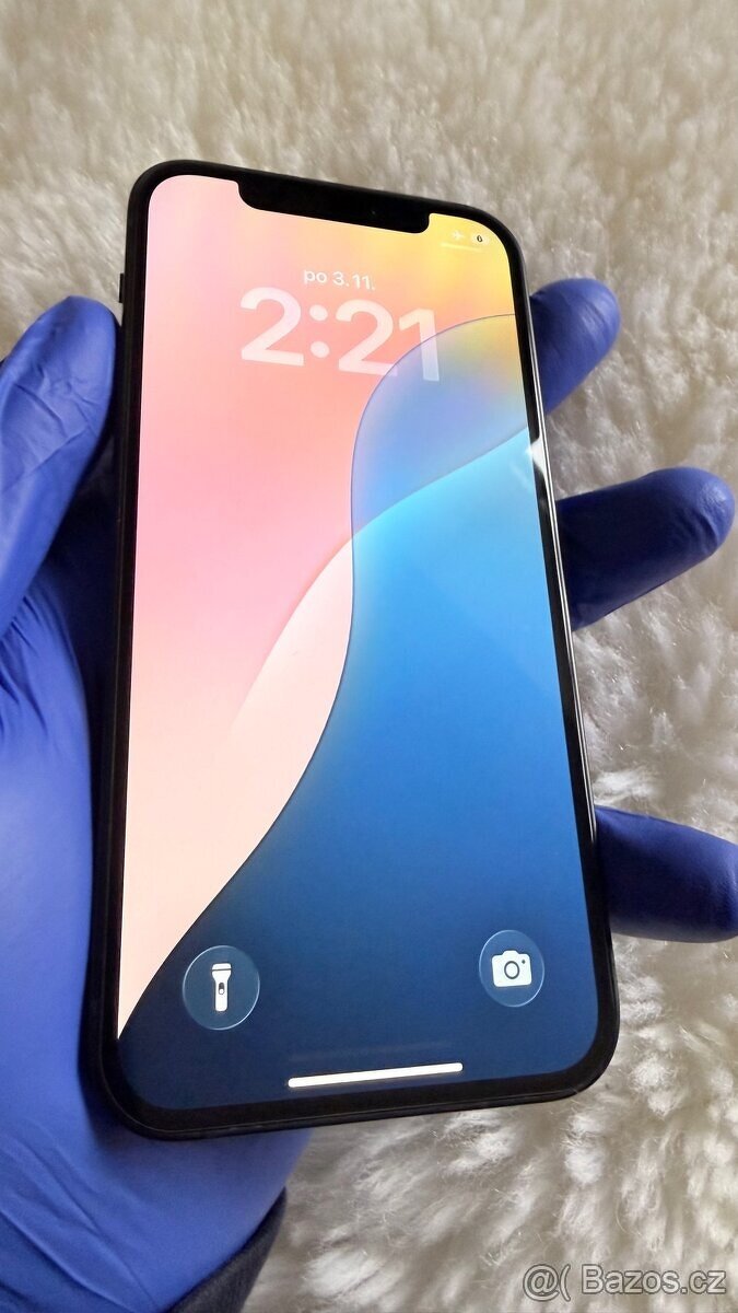 Apple IPhone 12 64GB, černý, nova baterka, TOP stav