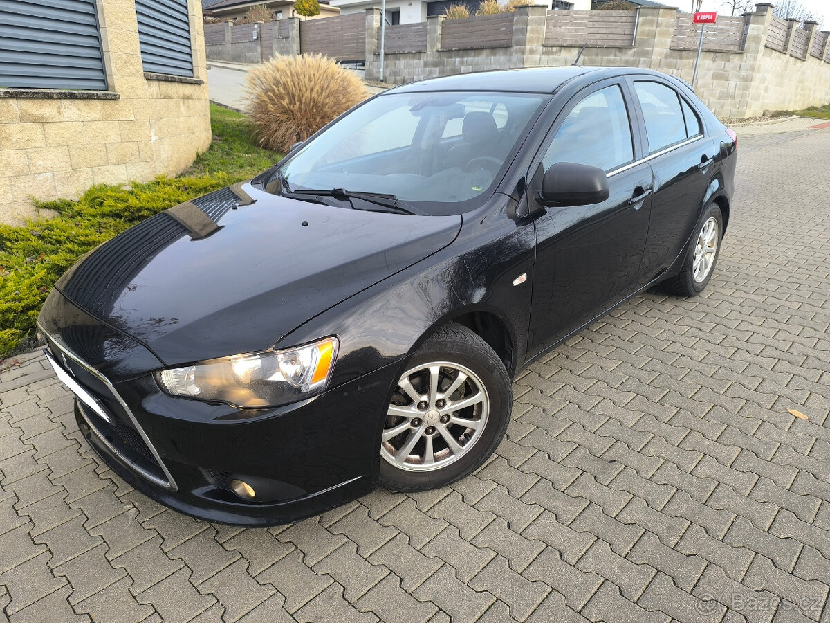 Mitsubishi Lancer Sportback 1.6 MIVEC Invite