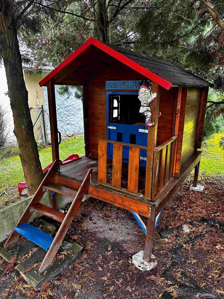 Prodám dětský zahradní domeček