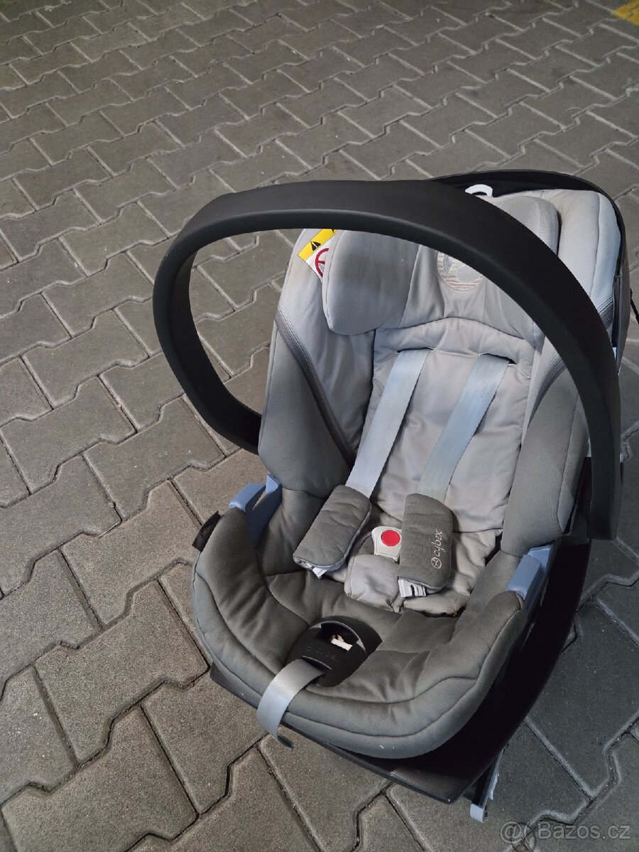 Detska autosedacka Cybex Aton 5 vcetne Isofix zakladny