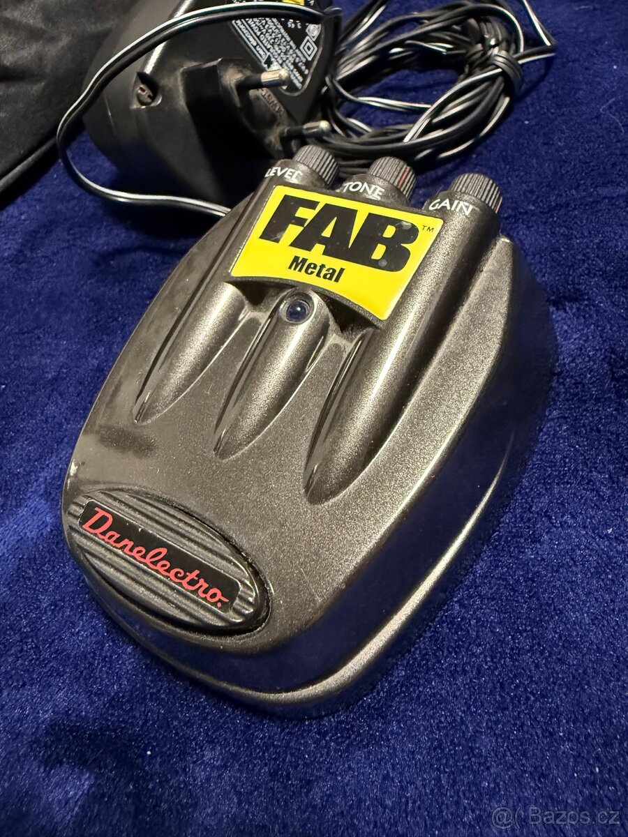Kytarový efekt Danelectro FAB Metal