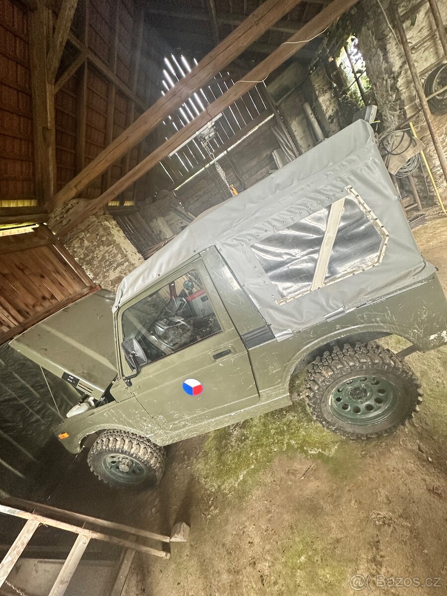 Suzuki Samurai