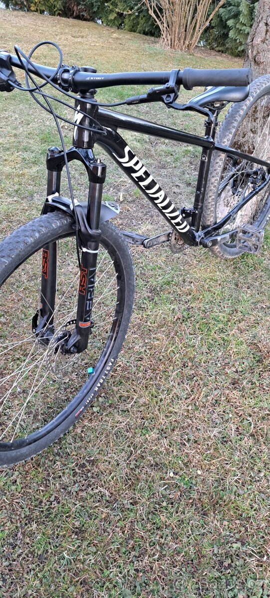 Horské kolo specialized
