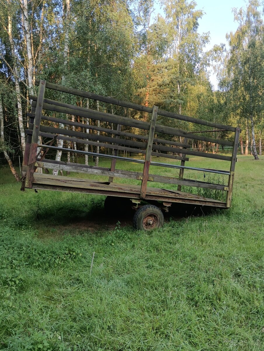Prodám přívěs na balíky, vlek