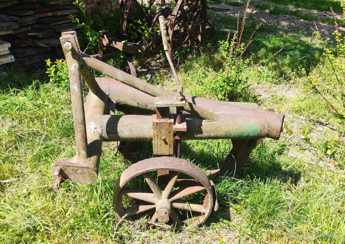 pluh za traktor
