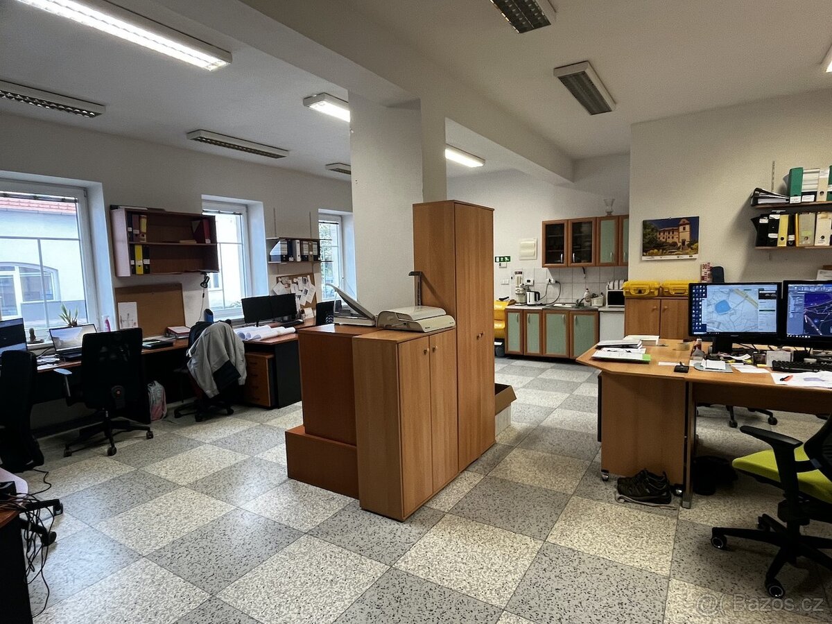 Pronájem nebytových prostor v Pelhřimově