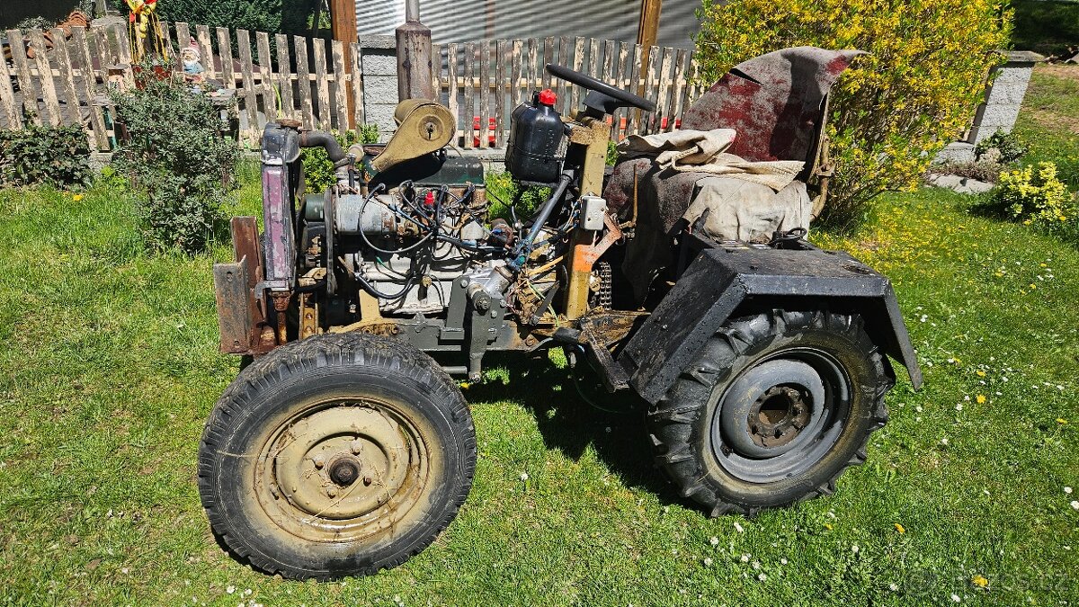 Fréza - traktor, motor Śkoda Octavia, motor 1221 cm3