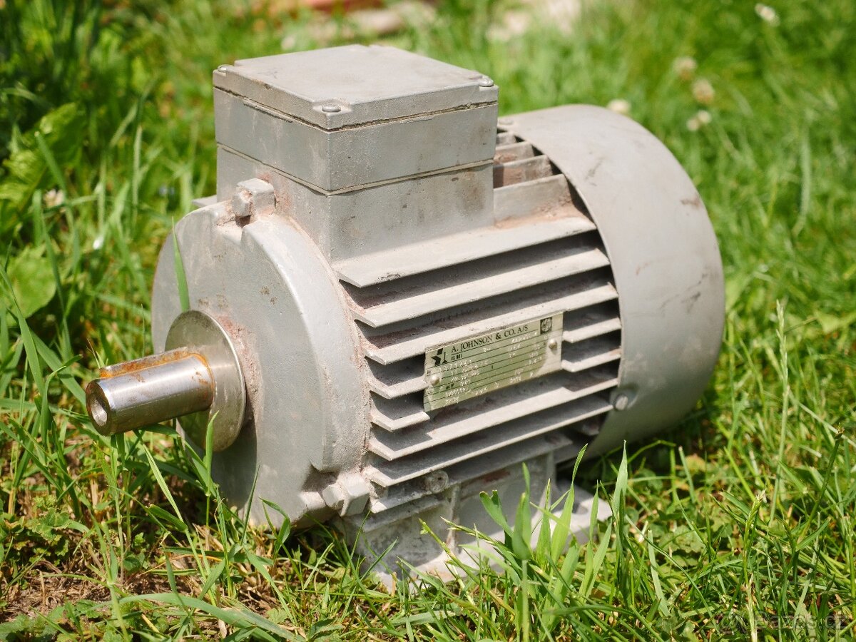 Elektromotor mez 1,1 kW 3000ot