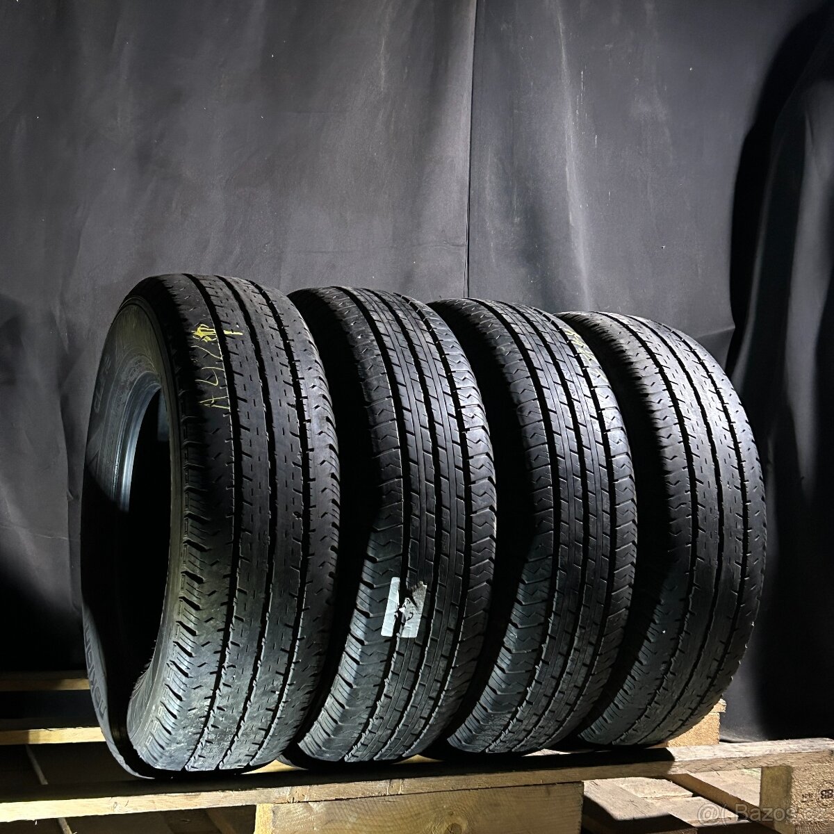 Letní pneu 225/75 R16C 121/120P Nokian 7mm