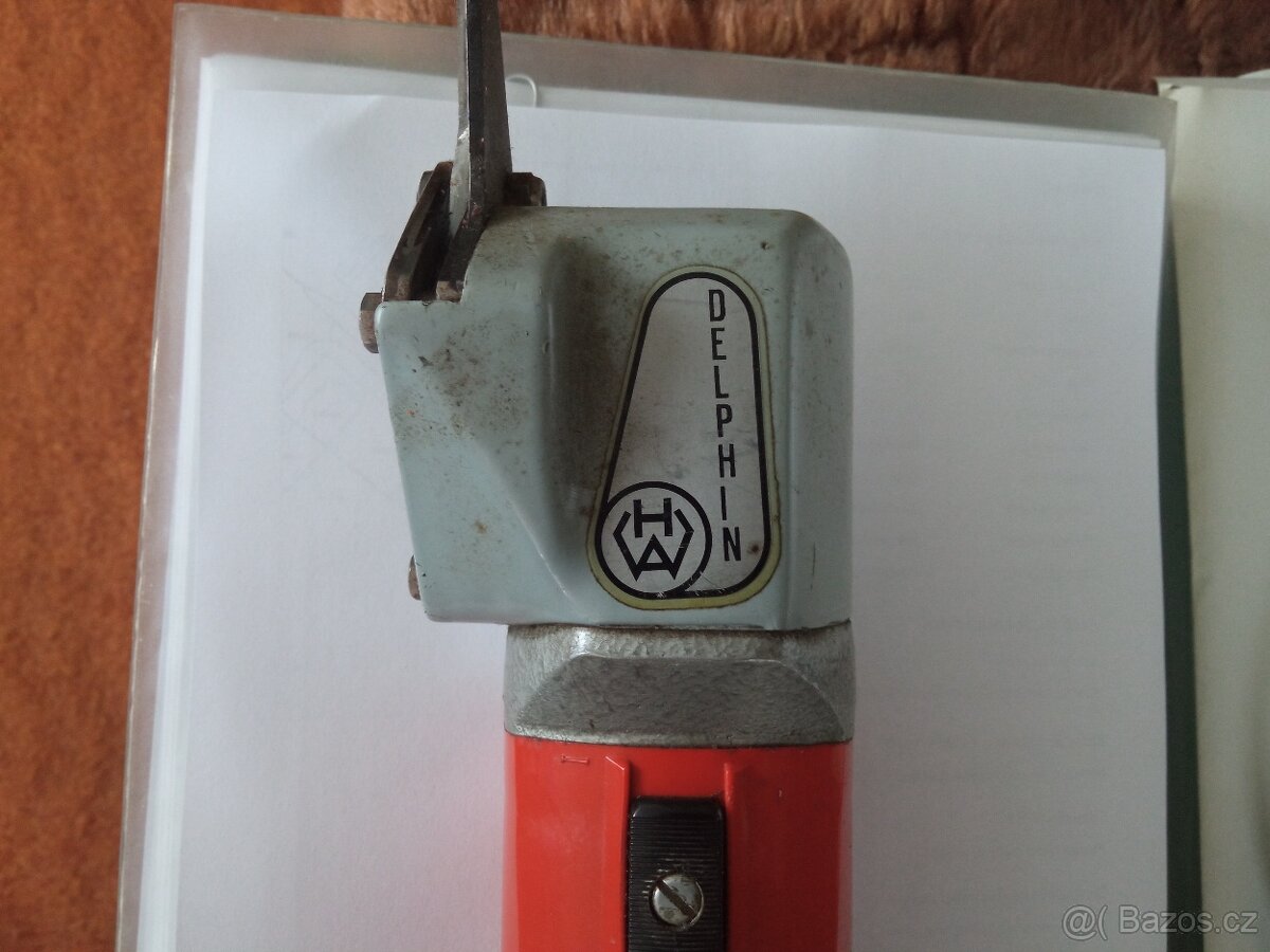 Prodám elektrické nůžky.
